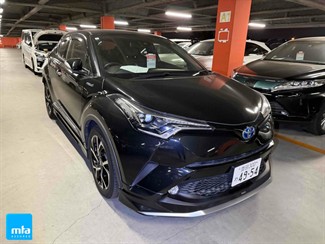 2017 Toyota C-HR - Thumbnail