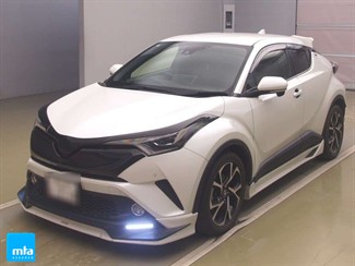 2017 Toyota C-HR - Thumbnail