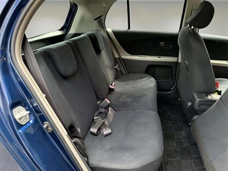 2005 Toyota Vitz - Thumbnail