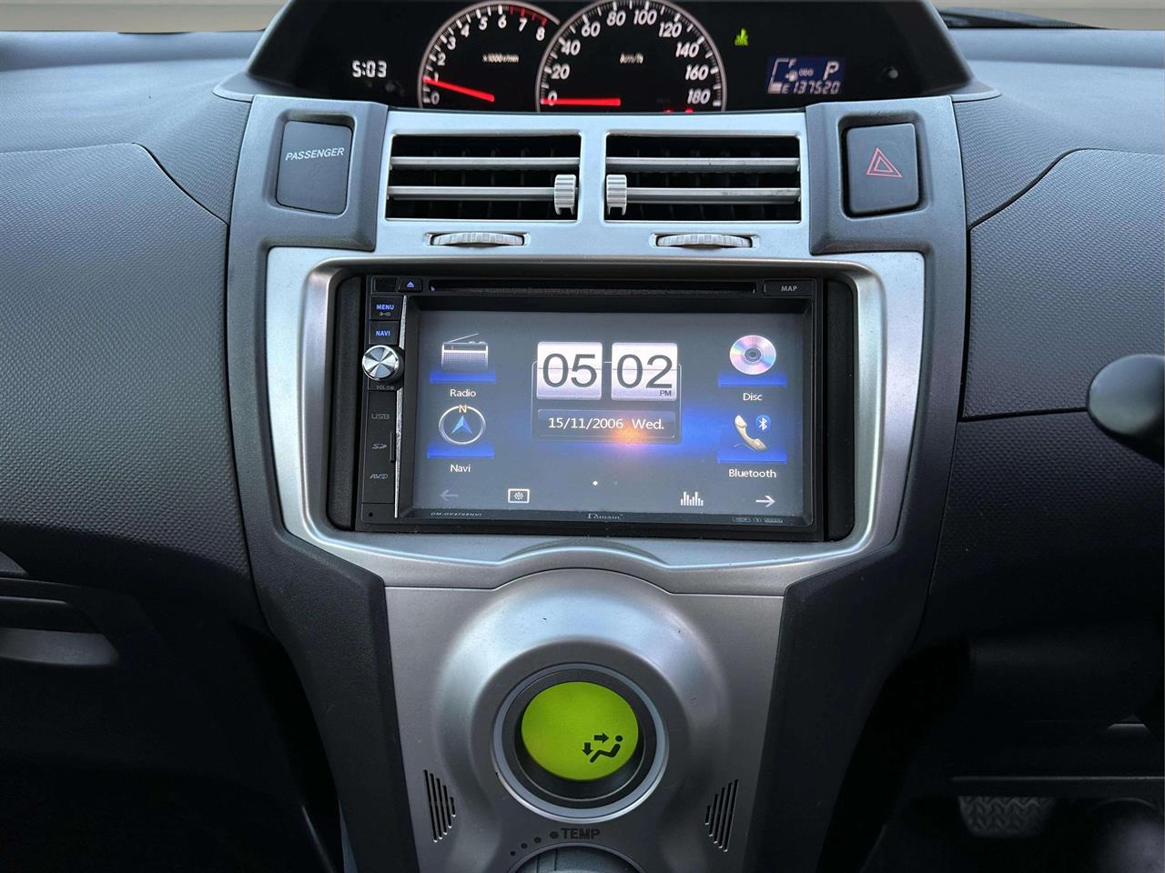 2005 Toyota Vitz
