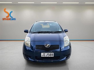 2005 Toyota Vitz - Thumbnail