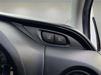 2017 Toyota Vitz - Thumbnail