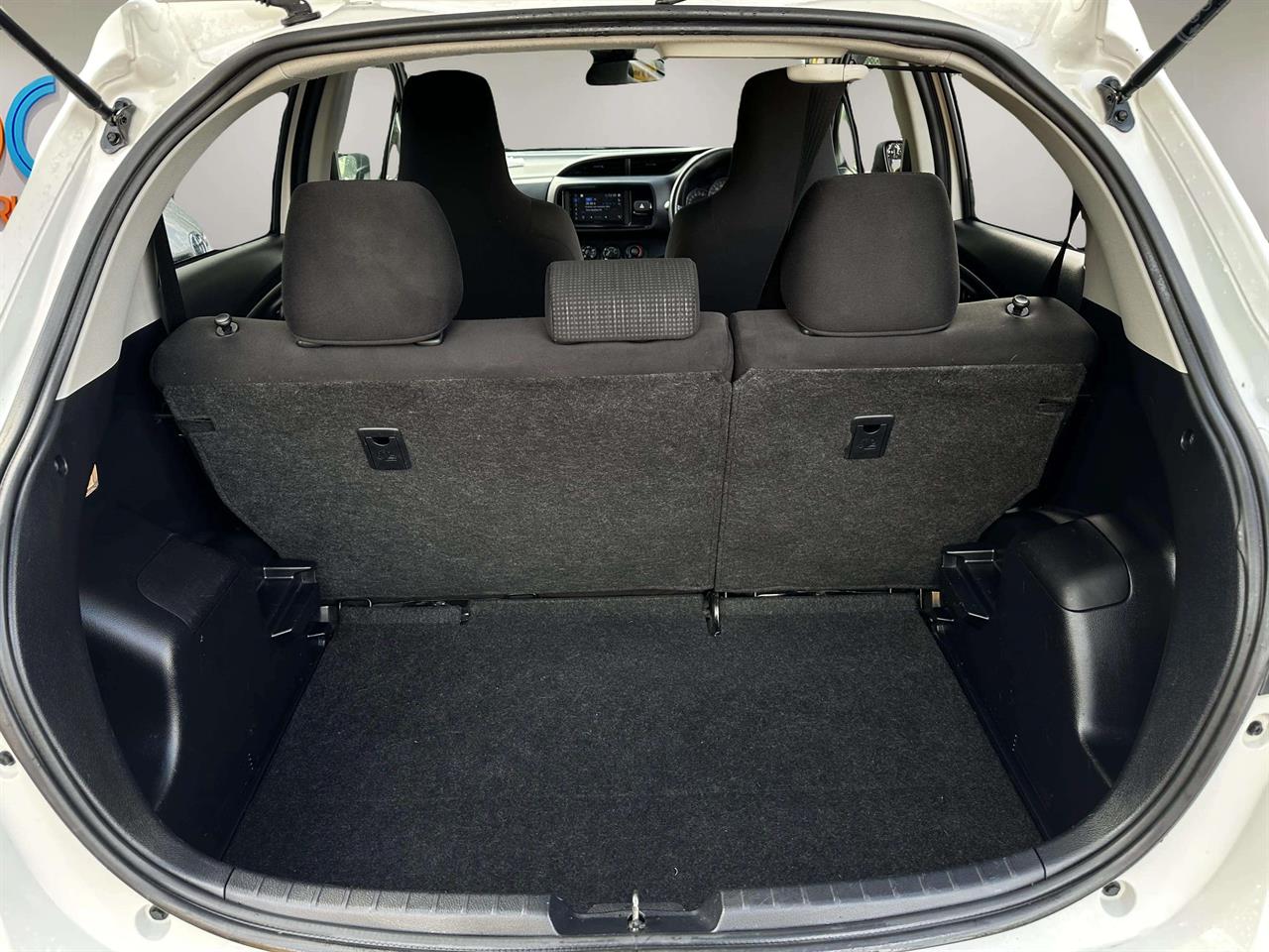 2017 Toyota Vitz