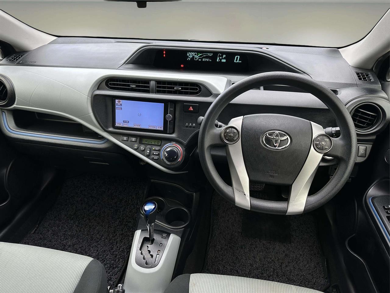 2014 Toyota AQUA