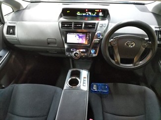 2014 Toyota Prius - Thumbnail