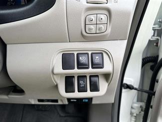 2012 Nissan Leaf - Thumbnail