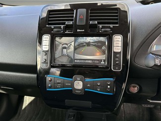 2017 Nissan Leaf - Thumbnail