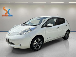 2017 Nissan Leaf - Thumbnail