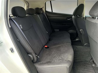 2017 Nissan Leaf - Thumbnail