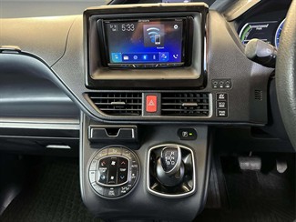 2014 Toyota Noah - Thumbnail