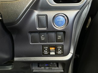 2014 Toyota Noah - Thumbnail