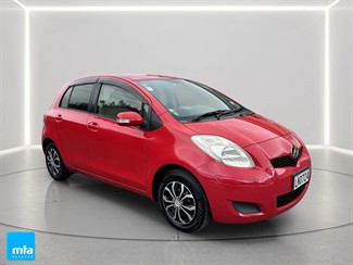 2009 Toyota Vitz - Thumbnail