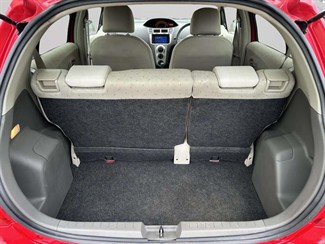2009 Toyota Vitz - Thumbnail