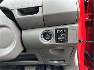 2009 Toyota Vitz - Thumbnail