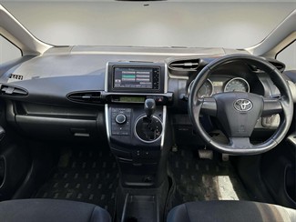 2009 Toyota WISH - Thumbnail