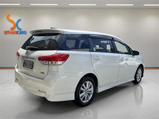 2009 Toyota WISH - Thumbnail
