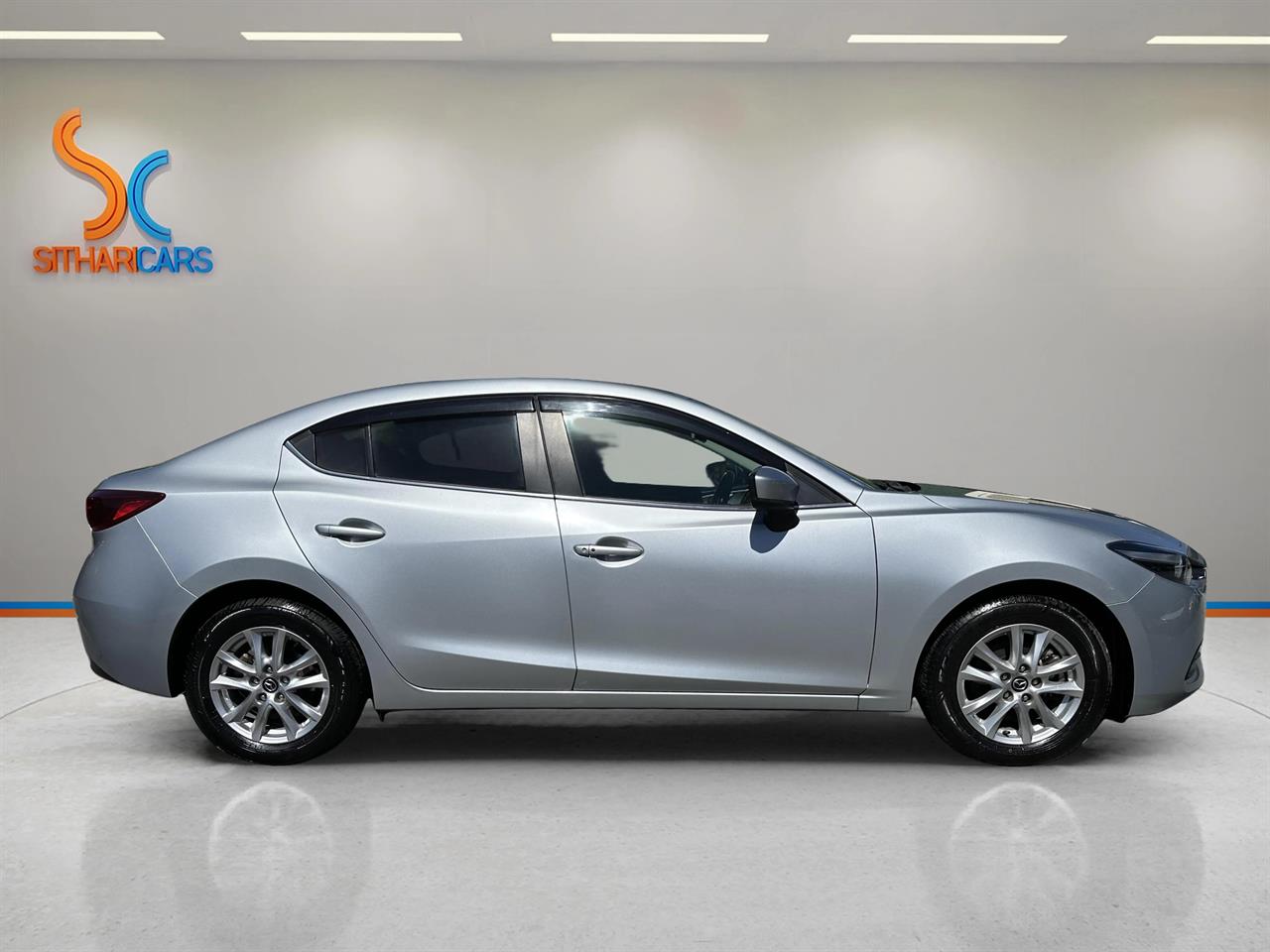 2018 Mazda Axela