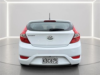2016 Hyundai Accent - Thumbnail