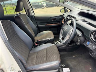 2015 Toyota AQUA - Thumbnail