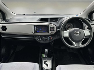 2012 Toyota Vitz - Thumbnail