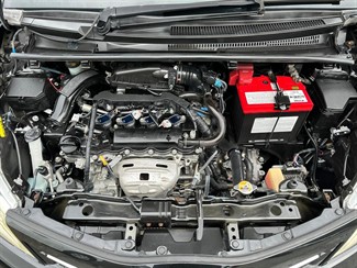 2012 Toyota Vitz - Thumbnail