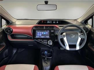 2016 Toyota AQUA - Thumbnail