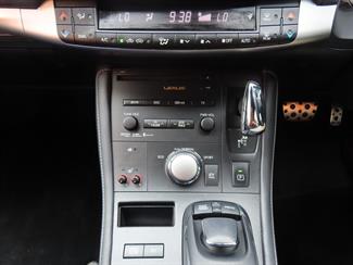 2011 Lexus CT200h - Thumbnail