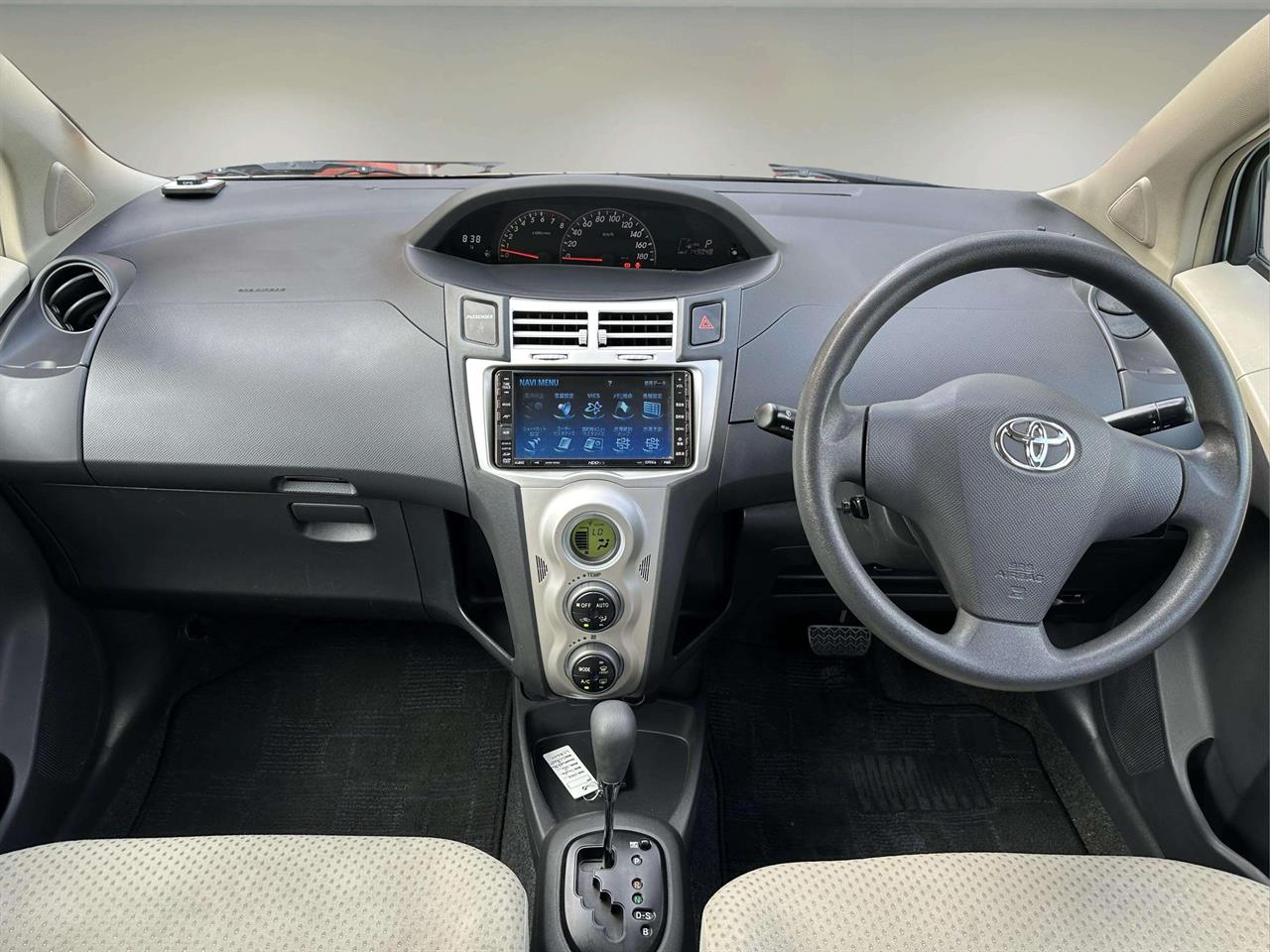 2006 Toyota Vitz