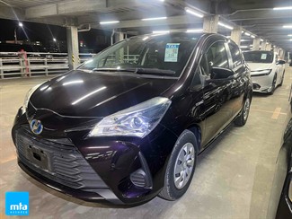 2018 Toyota Vitz - Thumbnail