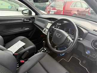 2016 Toyota Corolla - Thumbnail