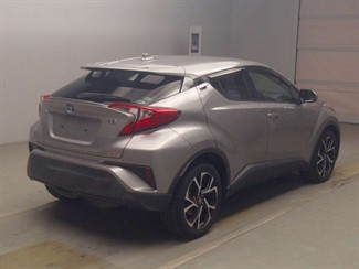 2017 Toyota C-HR - Thumbnail