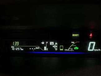 2014 Toyota Prius - Thumbnail