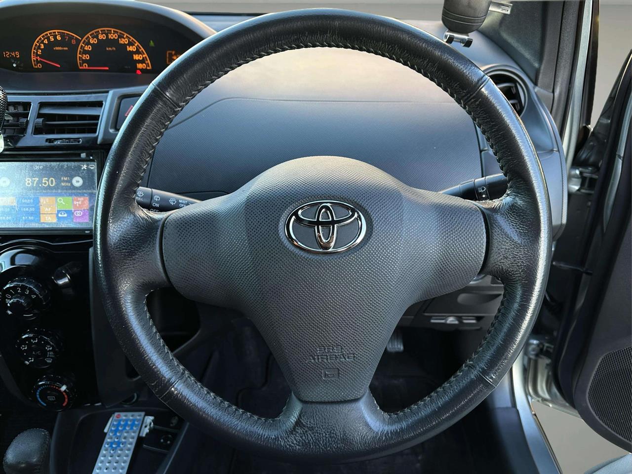 2006 Toyota Vitz