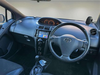 2006 Toyota Vitz - Thumbnail