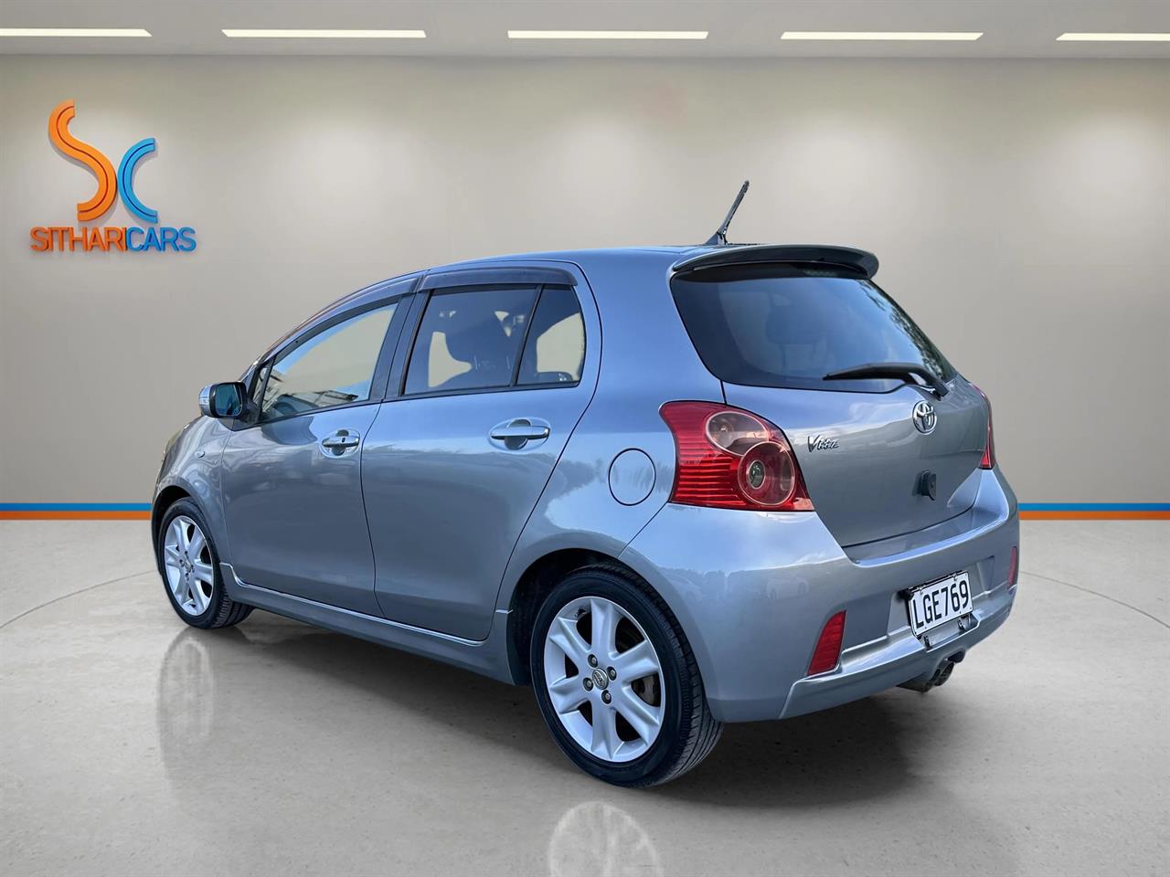 2006 Toyota Vitz