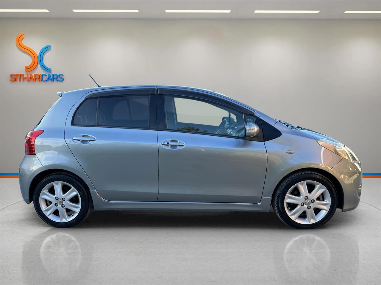 2006 Toyota Vitz