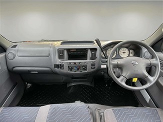 2005 Nissan Caravan - Thumbnail