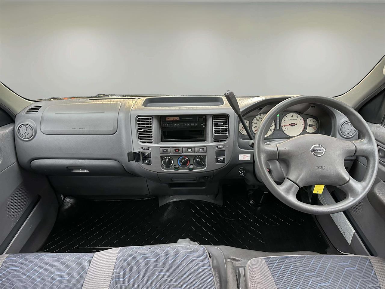 2005 Nissan Caravan