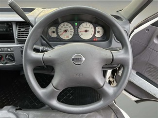 2005 Nissan Caravan - Thumbnail
