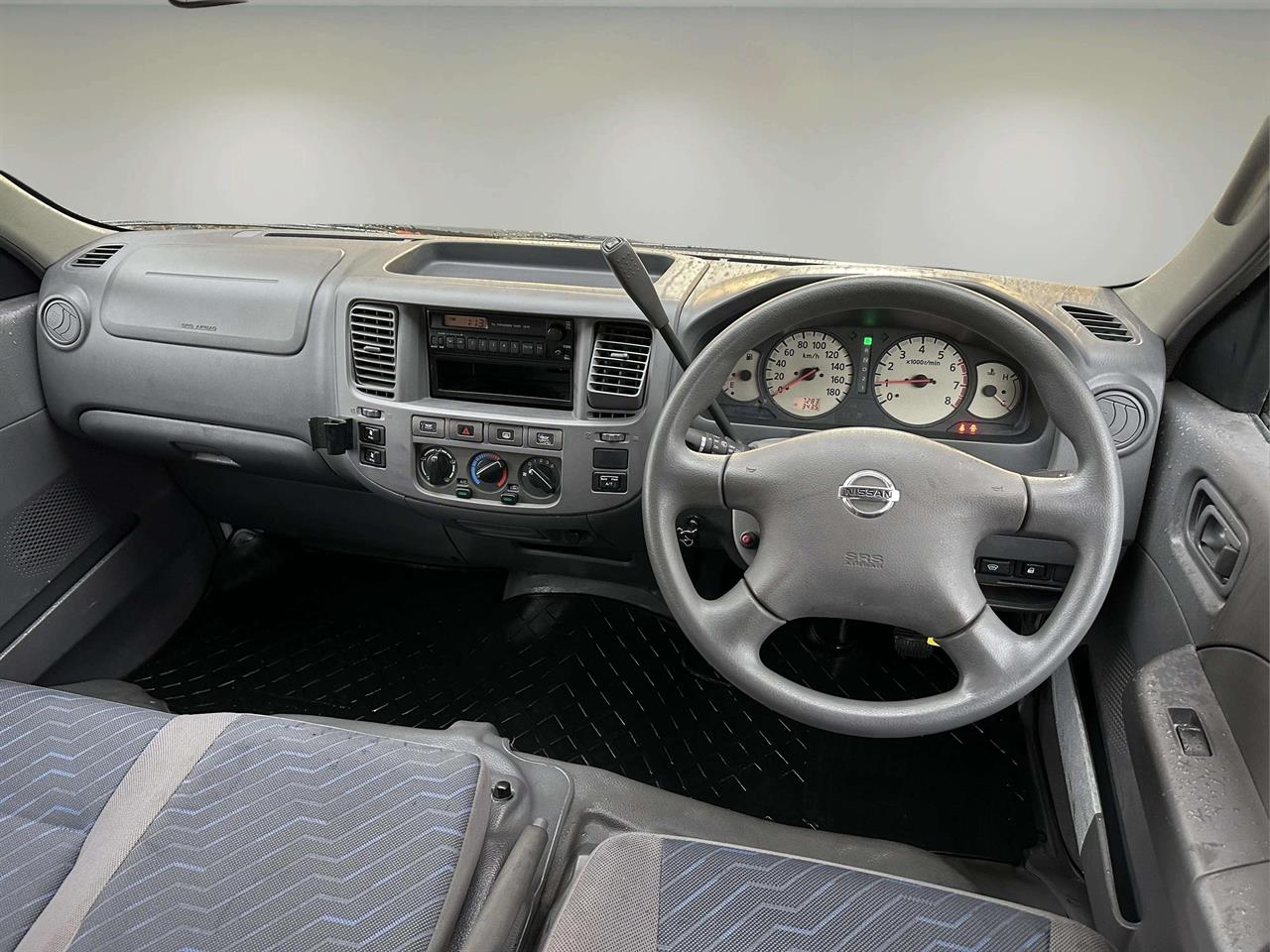 2005 Nissan Caravan