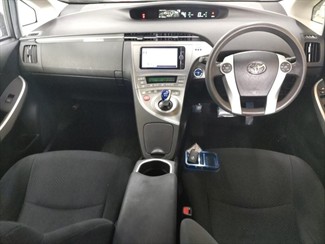 2013 Toyota Prius - Thumbnail