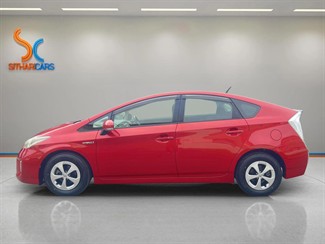 2013 Toyota Prius - Thumbnail