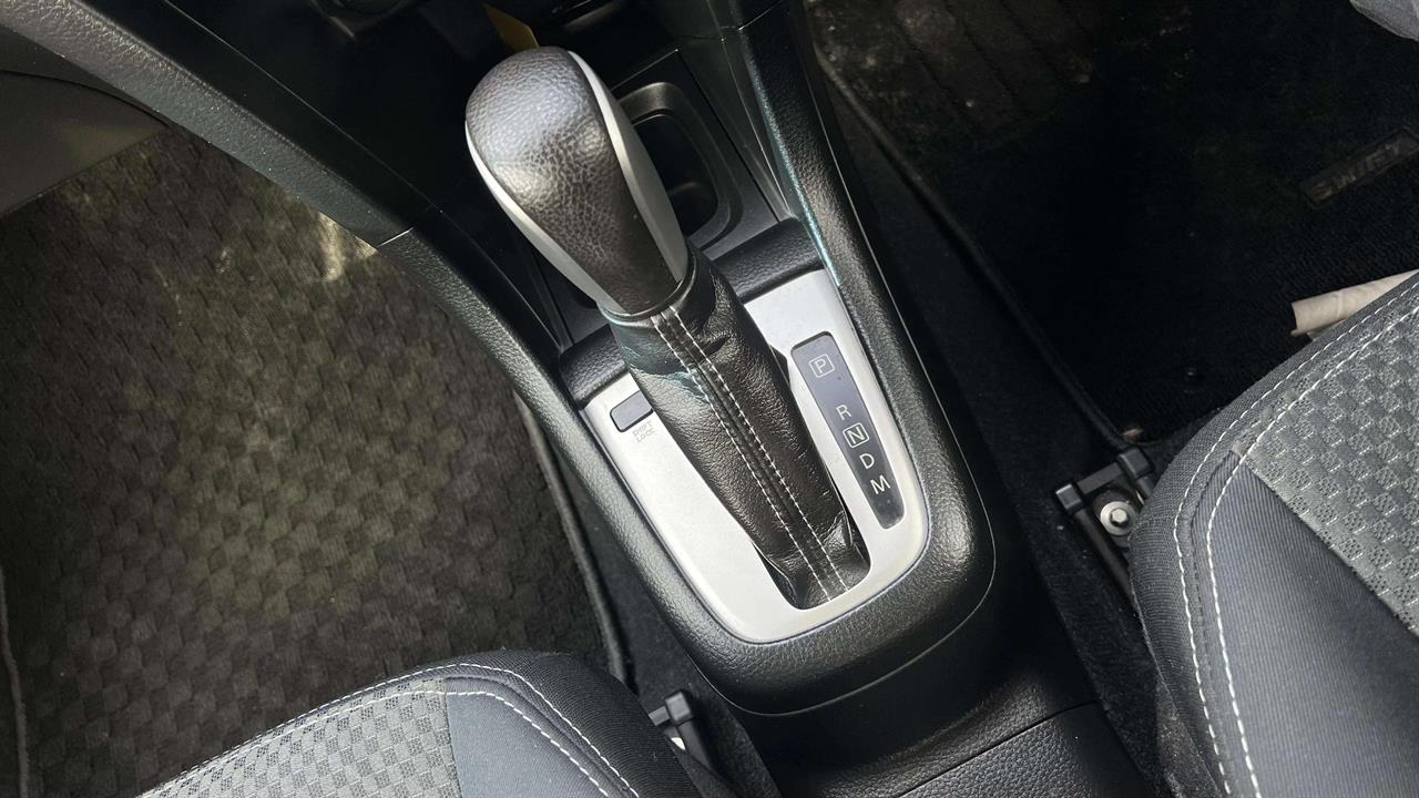 2014 Suzuki SWIFT