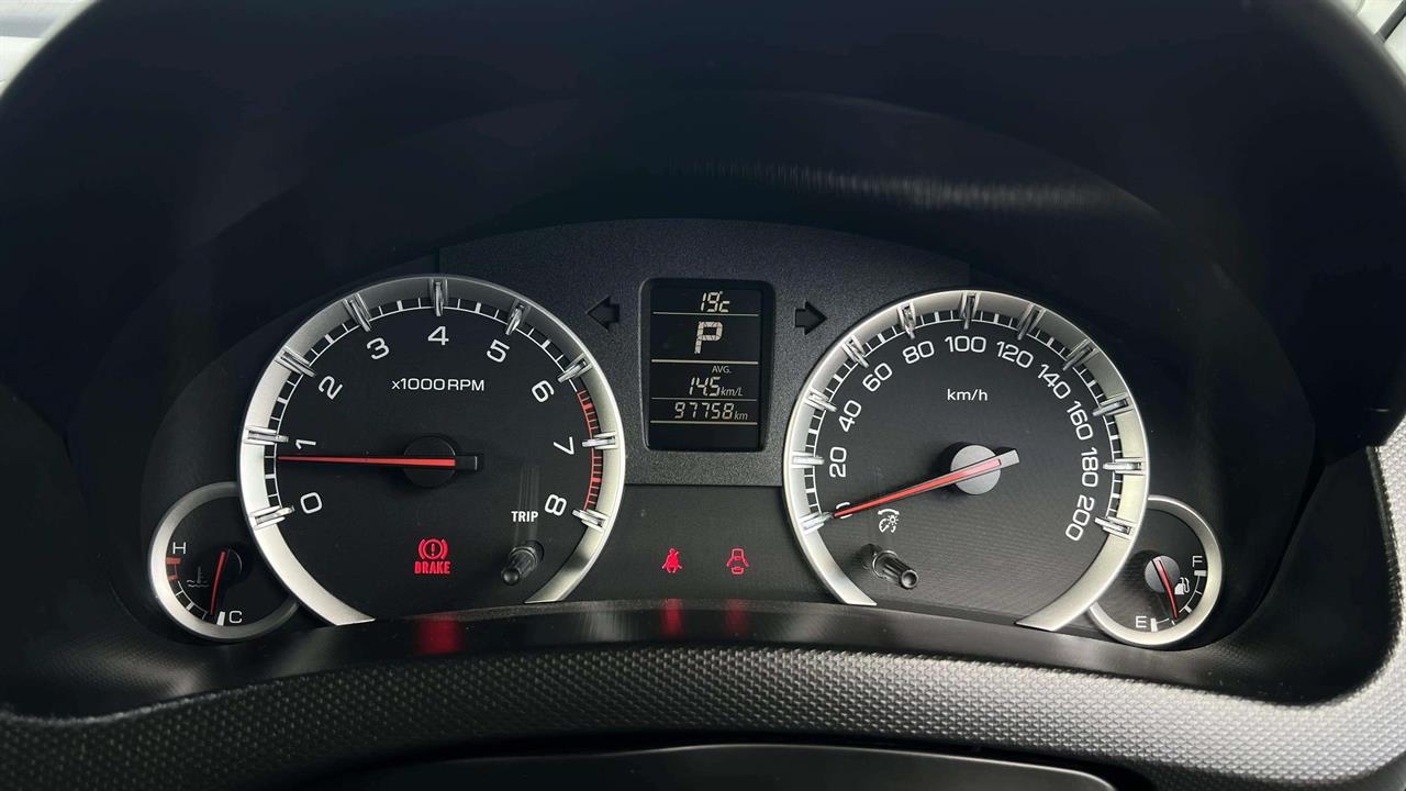 2014 Suzuki SWIFT
