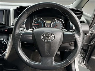 2009 Toyota WISH - Thumbnail
