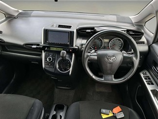 2009 Toyota WISH - Thumbnail