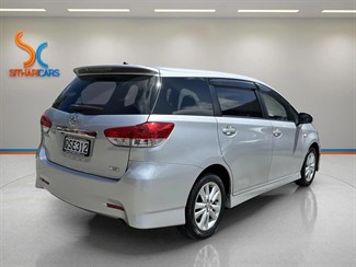2009 Toyota WISH - Thumbnail