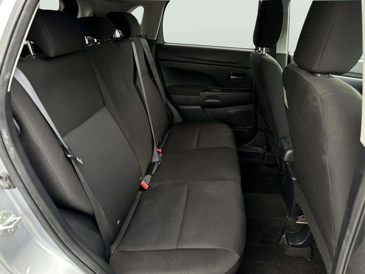 2010 Mitsubishi RVR