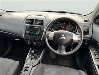 2010 Mitsubishi RVR - Thumbnail