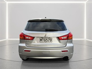 2010 Mitsubishi RVR - Thumbnail